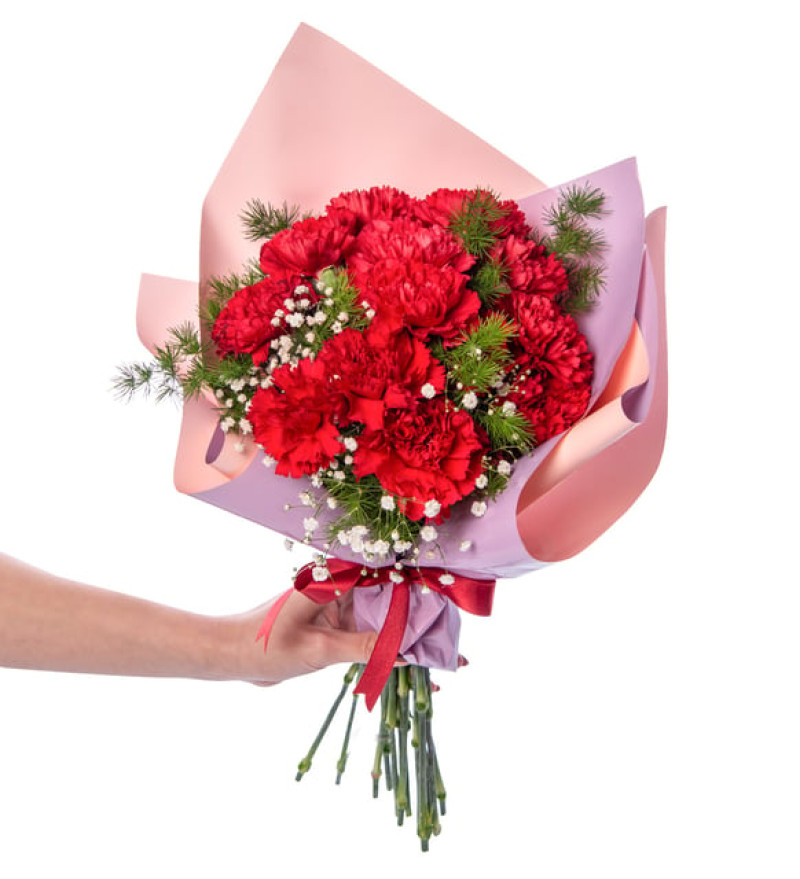 Modern Lila Pembe Bukette Kırmızı Karanfiller